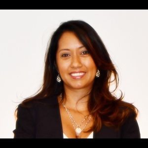 Meet your Posher, Ana